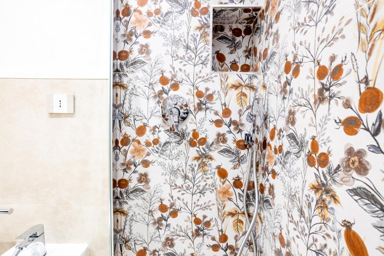 Magnini Rooms Каляри Екстериор снимка