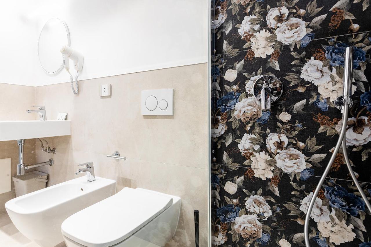 Magnini Rooms Каляри Екстериор снимка
