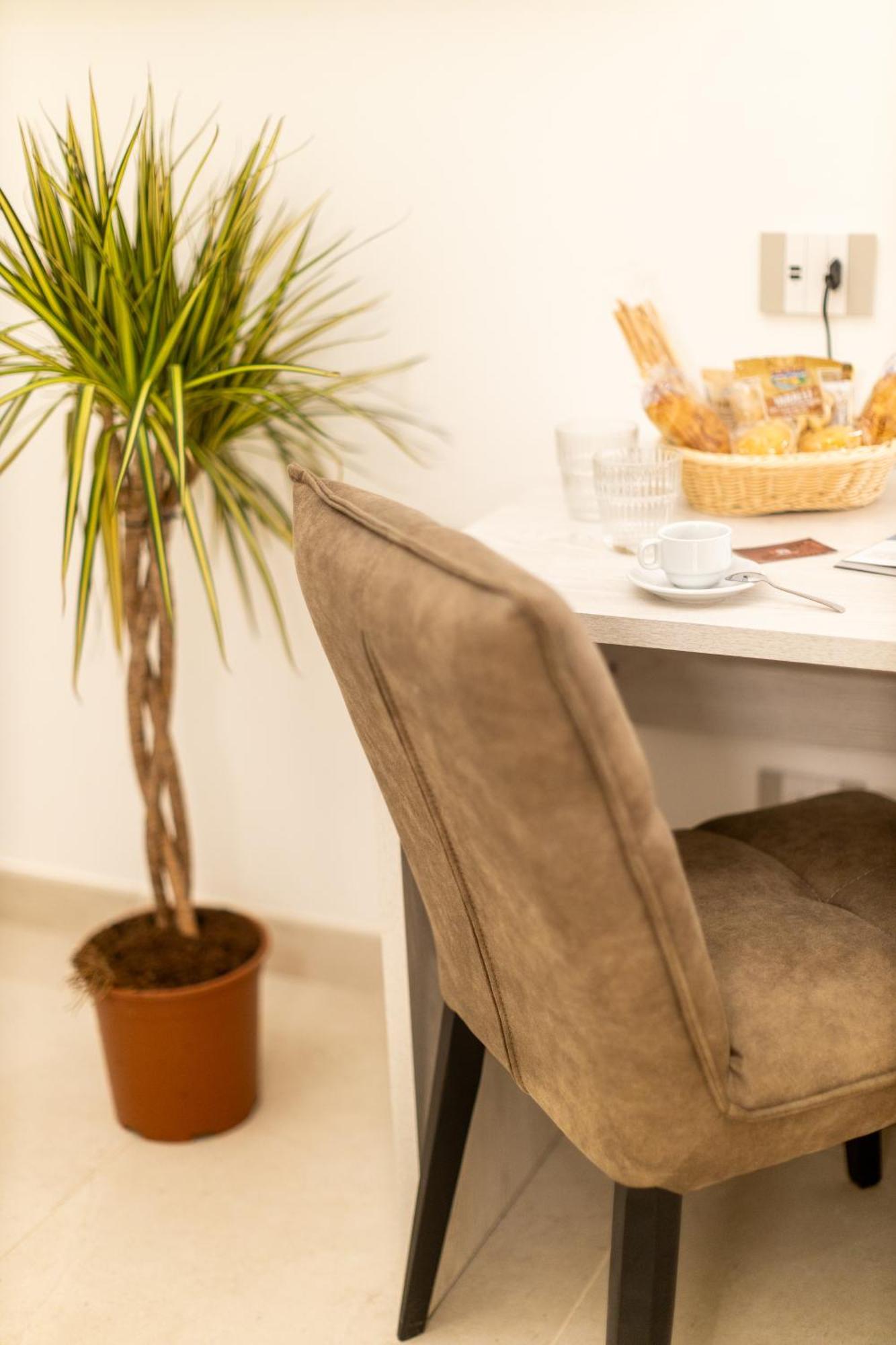 Magnini Rooms Каляри Екстериор снимка